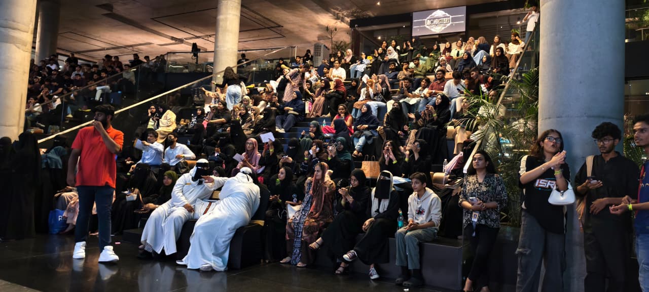 Community members connecting at FEEL